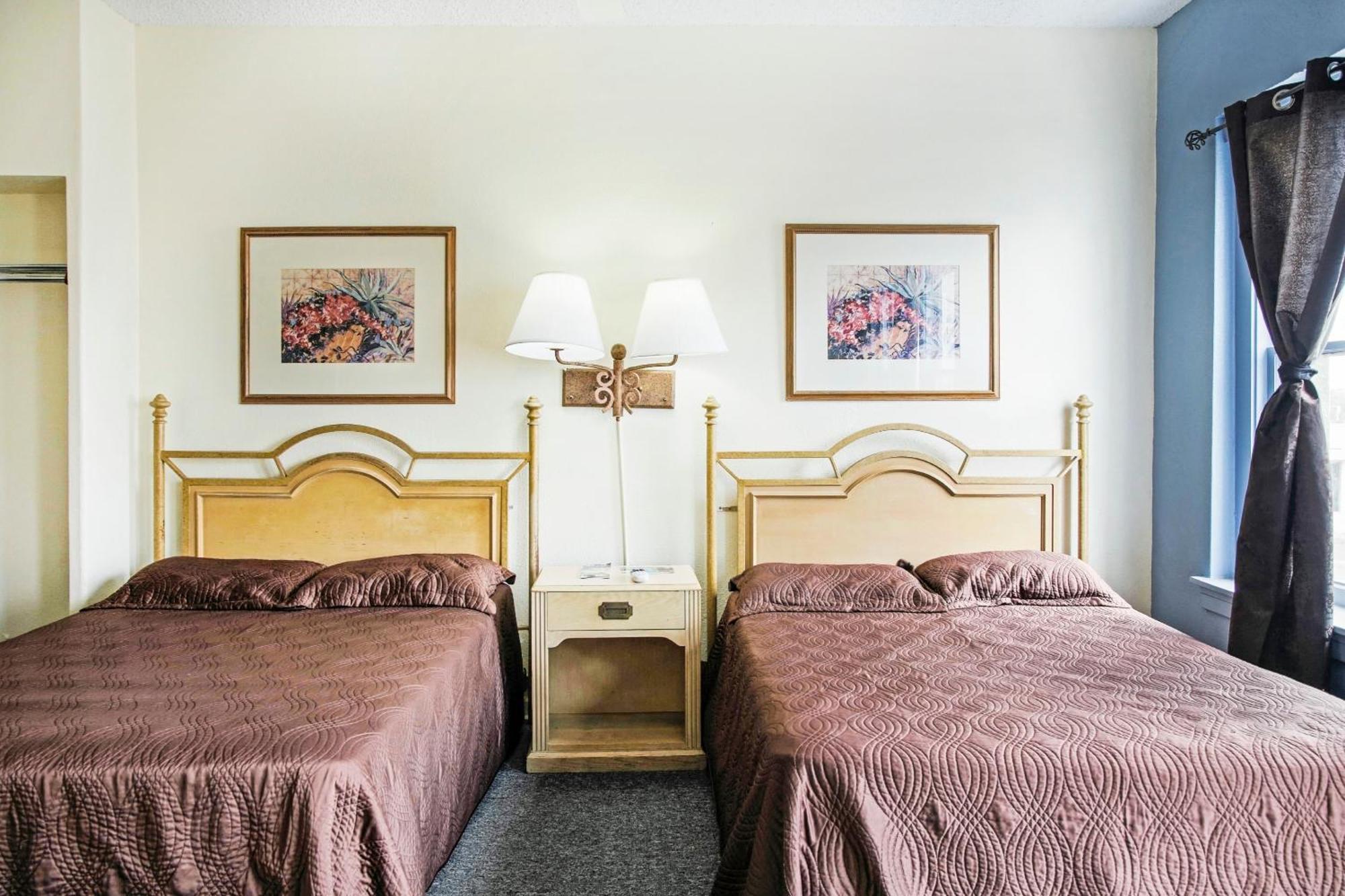 Oyo Historic Cameron Hotel Brownsville I-69E Dış mekan fotoğraf