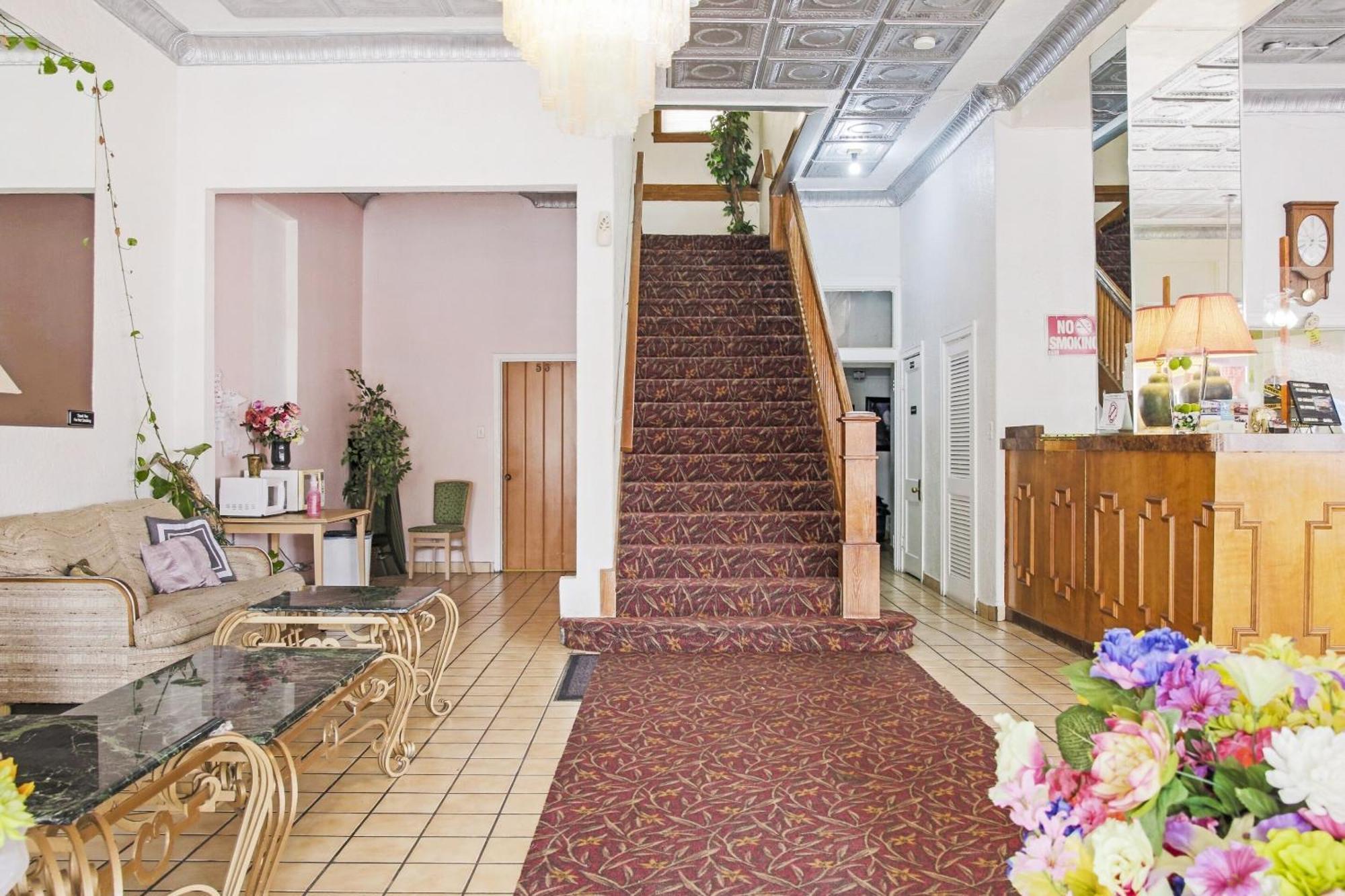 Oyo Historic Cameron Hotel Brownsville I-69E Dış mekan fotoğraf