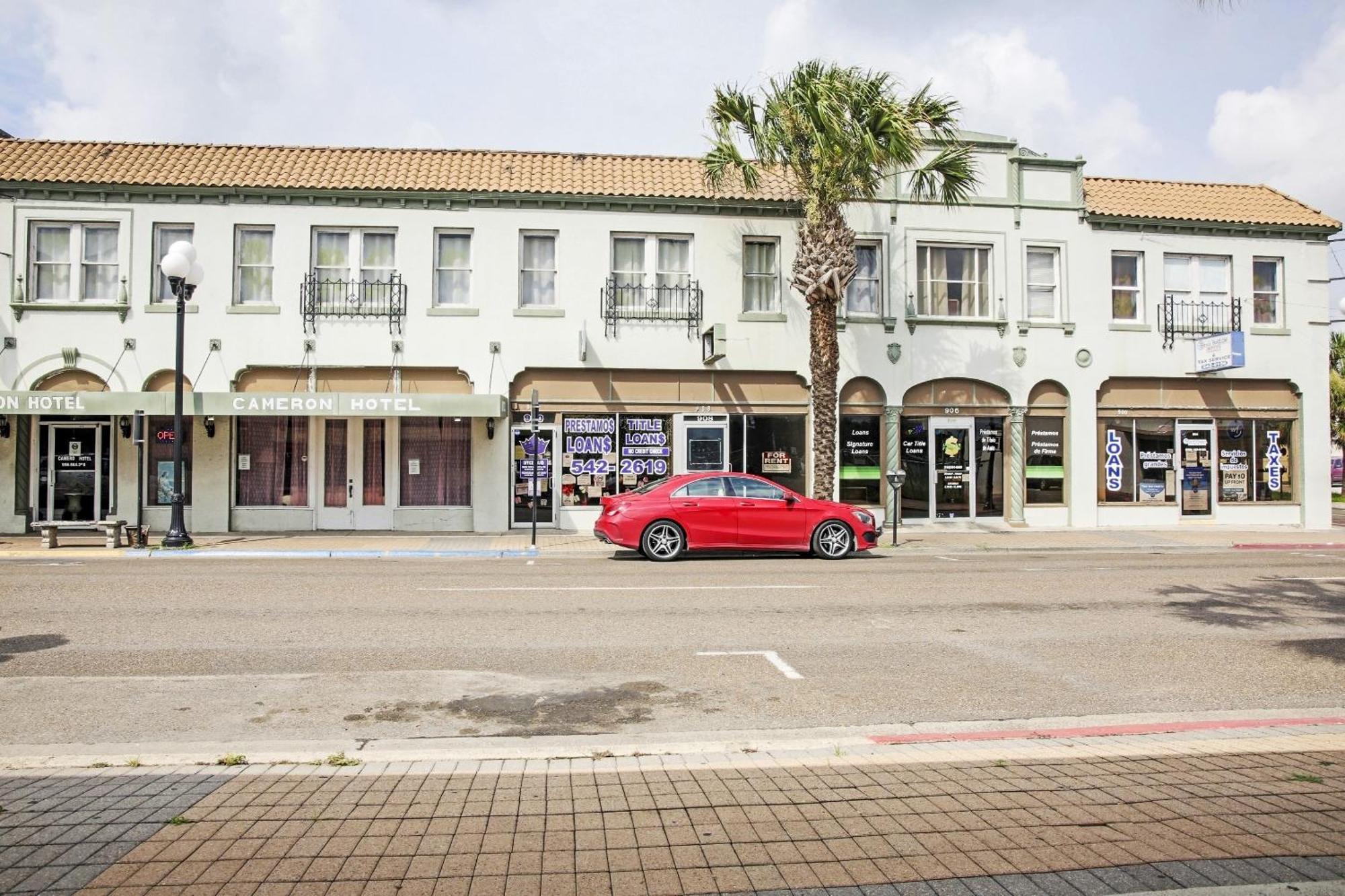 Oyo Historic Cameron Hotel Brownsville I-69E Dış mekan fotoğraf